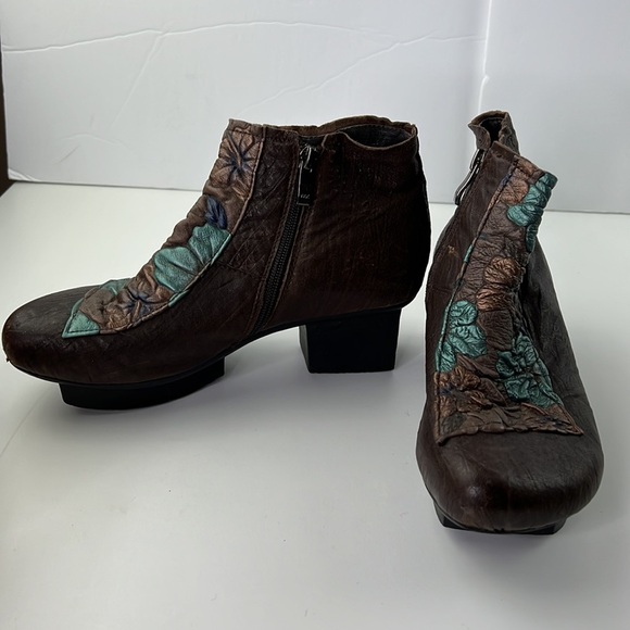 Shendqler brown funky booties size 9 - Picture 3 of 10
